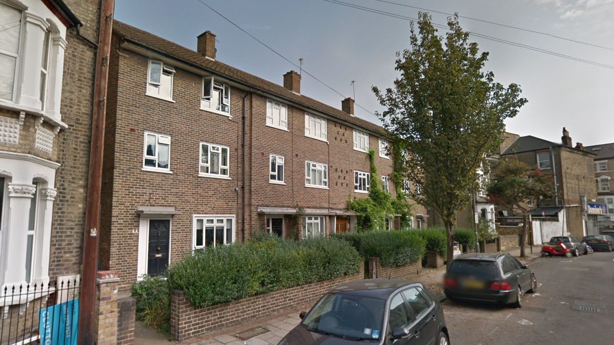The original 1950s council block at 4-8 Hafer Road, Battersea, before demolition.